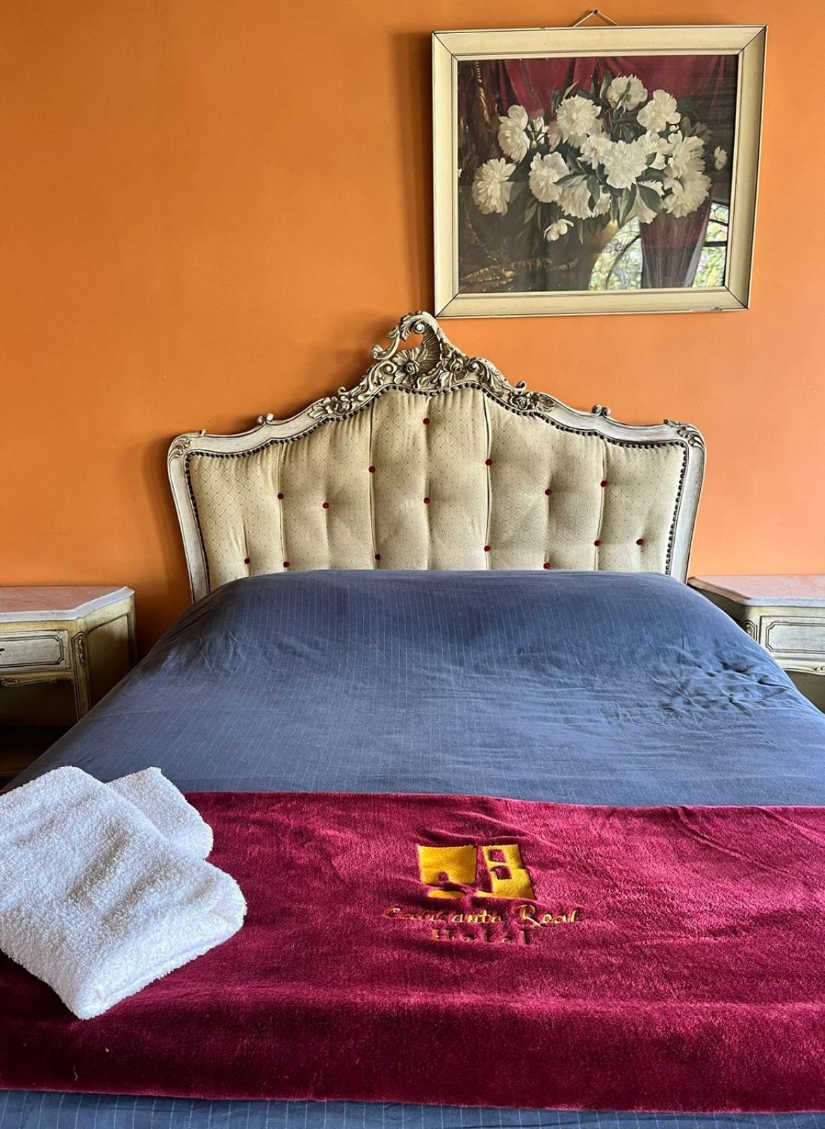 Hotel Calicanto Real Cafe Museo Монги Екстериор снимка