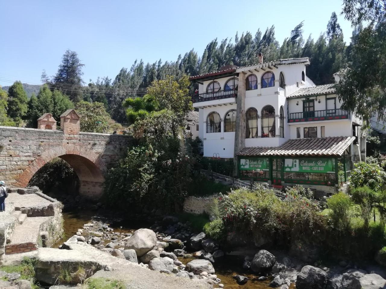 Hotel Calicanto Real Cafe Museo Монги Екстериор снимка